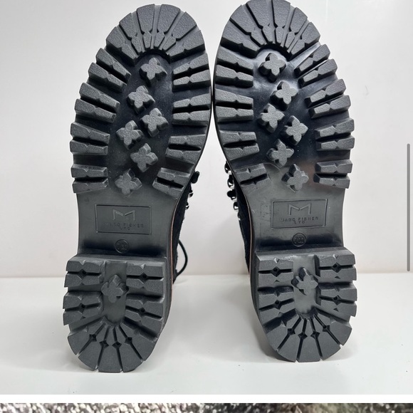 Marc Fisher IZZIE lugsole ankle boots - Picture 8 of 8